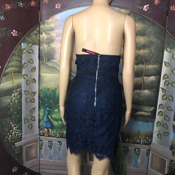 Xtaren Navy Blue Lace Sweetheart Neckline Dress Sz. L - Picture 6 of 9